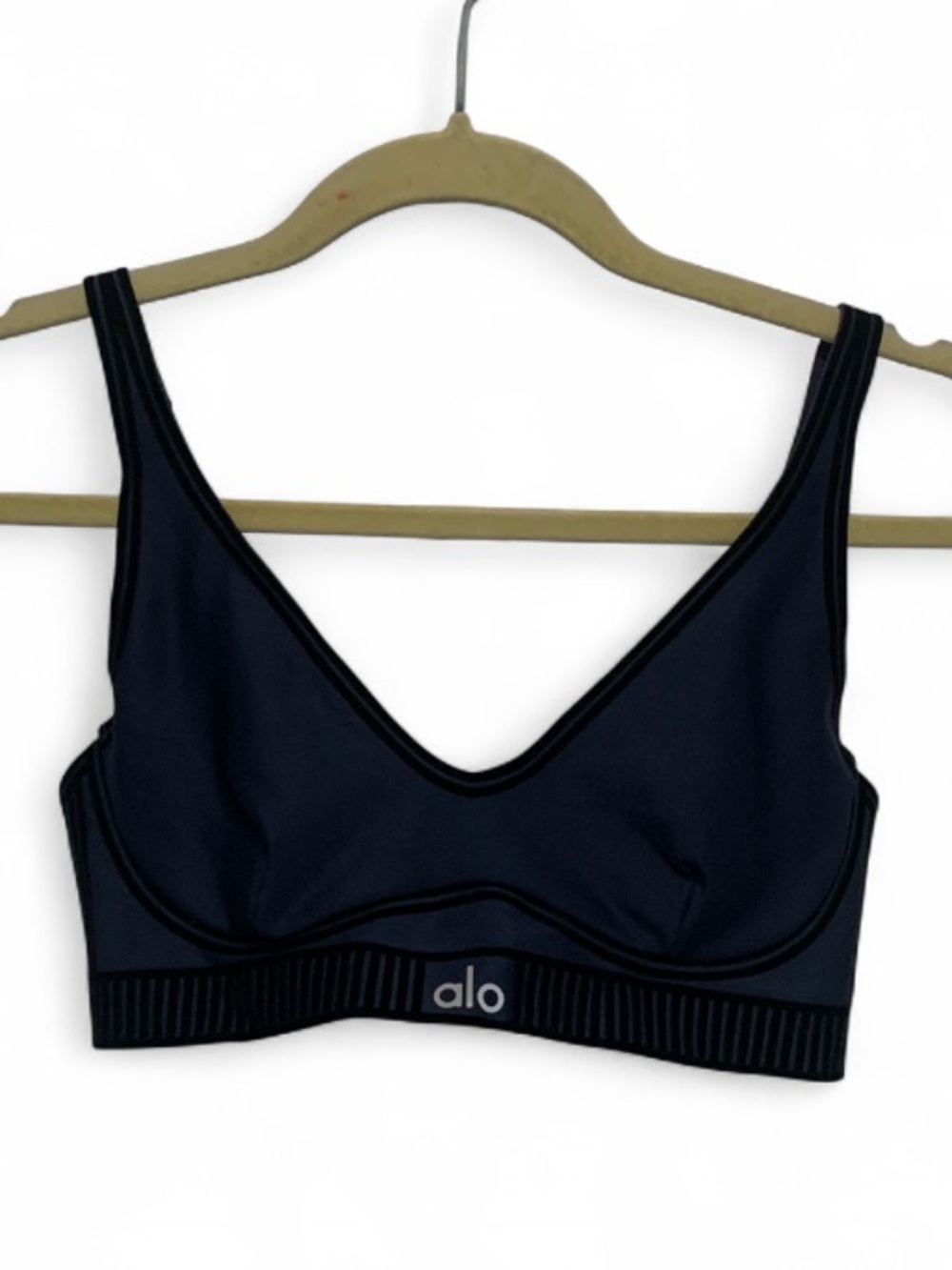 ALO Yoga Air Lift Line Up Dark Blue V-Neck Minimal Sports Bra
